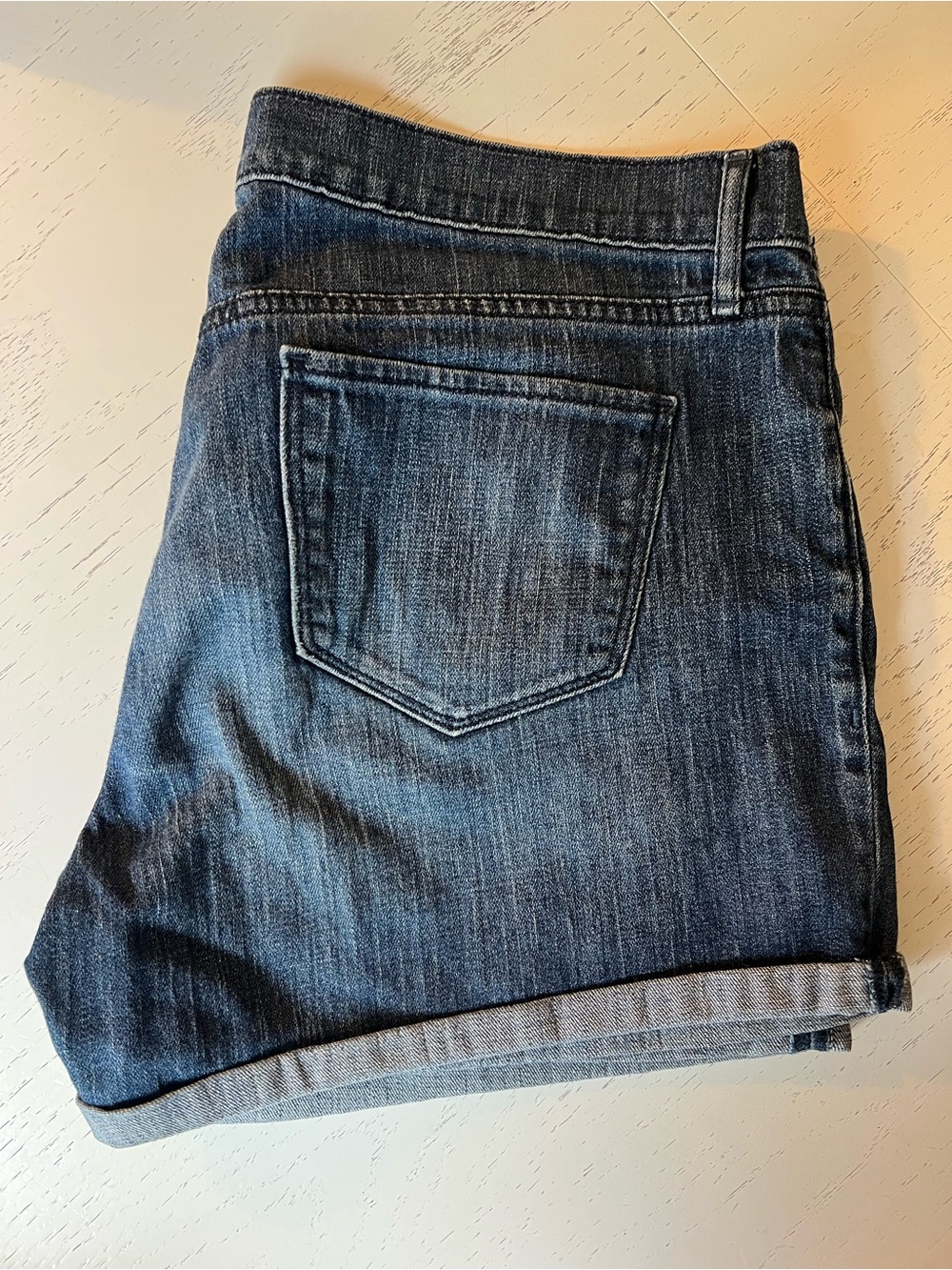Old Navy Boyfriend Medium Blue Denim Shorts, Size 8